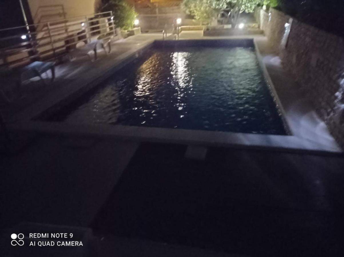 Villa Gregovica Pola Esterno foto